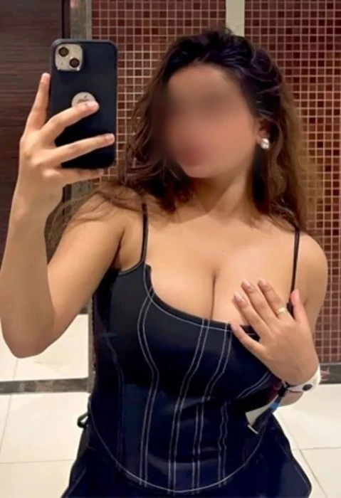 Payal Desi Profile in Delhi